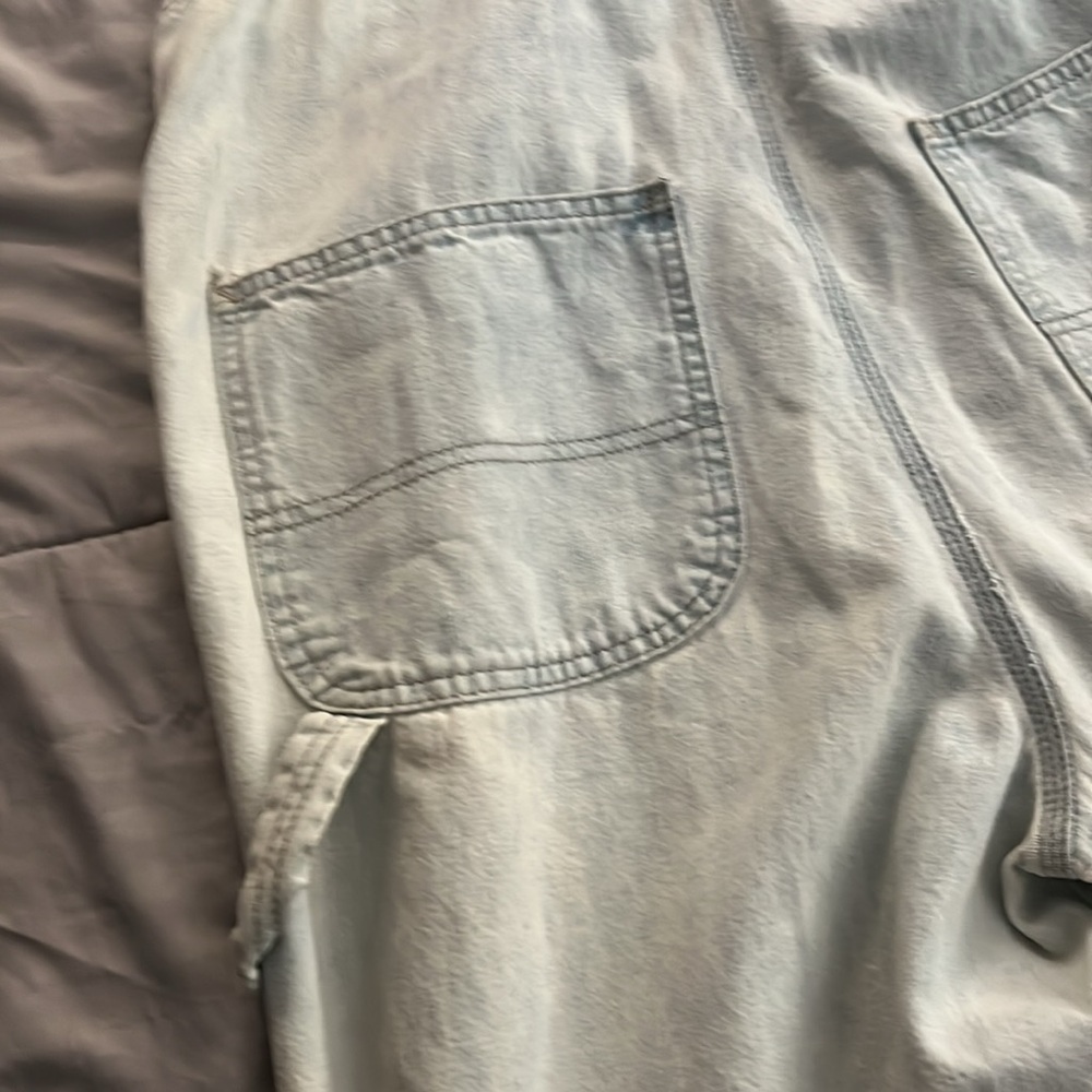 Super cute capri-ish overalls… in super good condition… super light denim - Picture 7 of 8